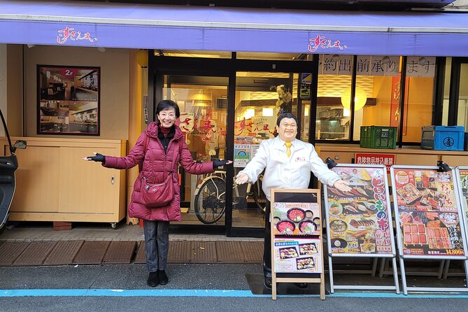 Lunch at Tsukiji Market Tour - Common questions