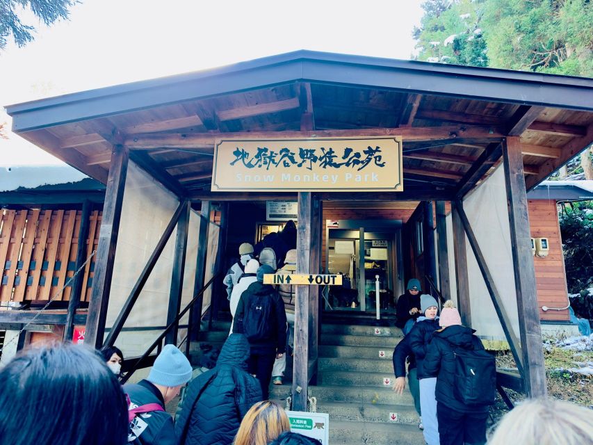 Snow Monkey Park & Zenkoji Temple One Day Trip - Just The Basics